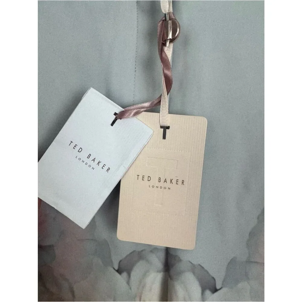 TED BAKER | NEW Light Grey Chelsea Flower Printed Shorts Women’s Size 2